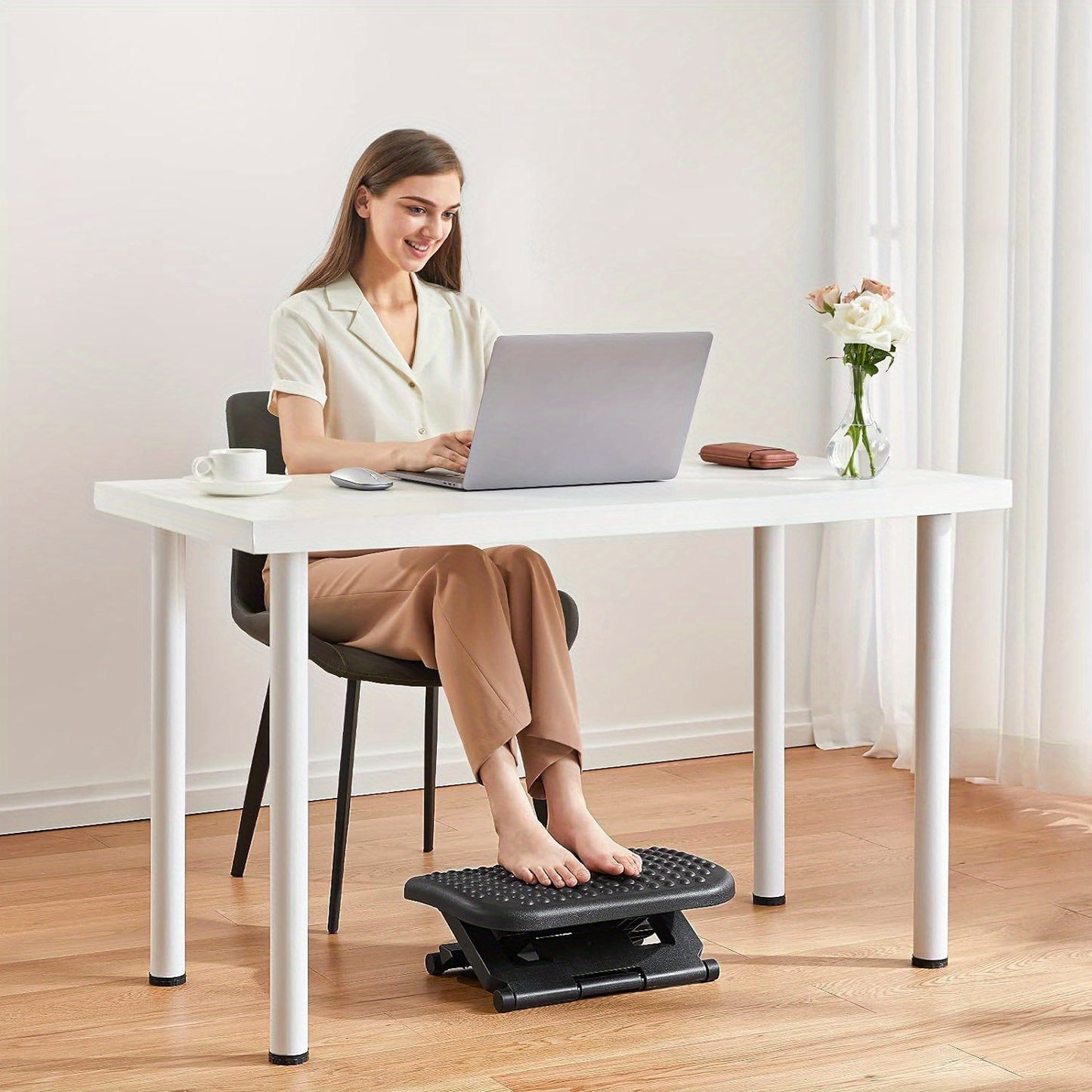 Ergonomic Adjustable Under Desk Footrest – Ultimate Comfort Support